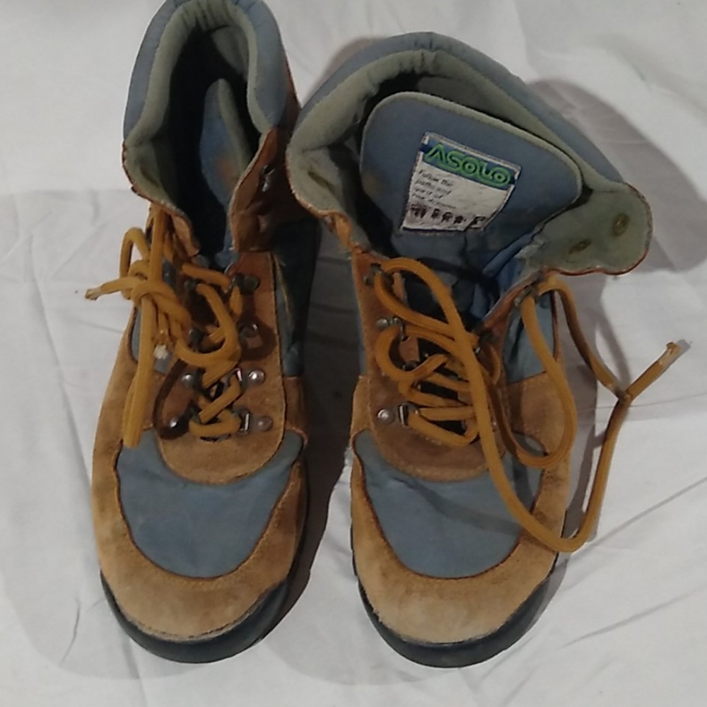 Retro asolo hiking boots